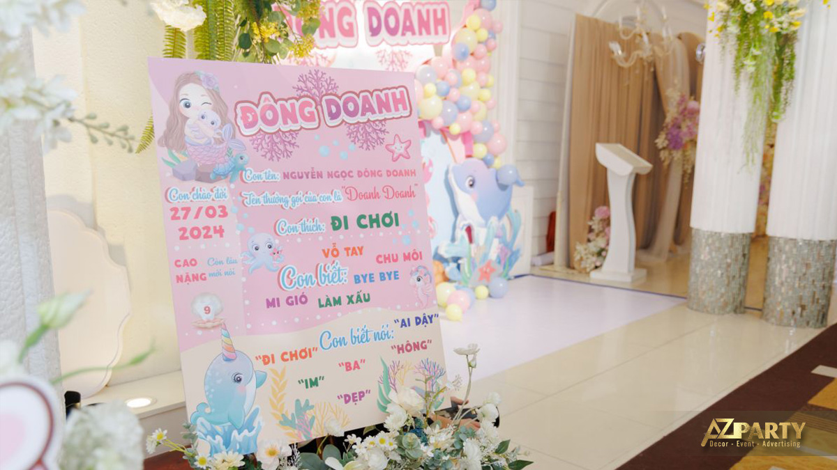 Toàn cảnh không gian trang trí tiệc thôi nôi concept đại dương xanh mát của bé Đông Danh