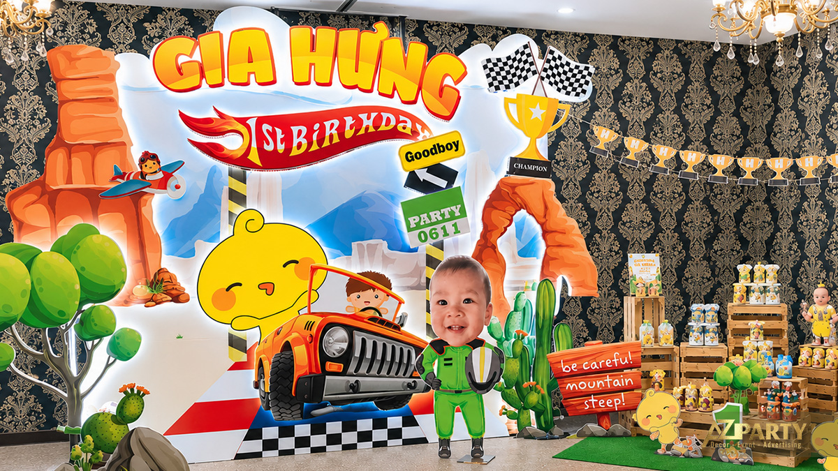 Trang trí bong bóng nghệ thuật đẹp mắt tại tiệc sinh nhật thôi nôi