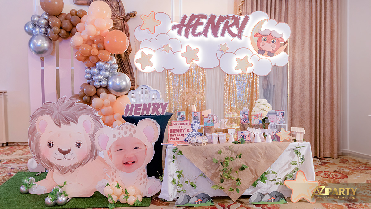 Toàn cảnh không gian trang trí tiệc thôi nôi lộng lẫy của bé Henrry