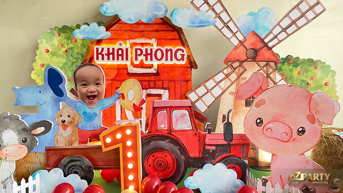 Toàn cảnh không gian trang trí tiệc thôi nôi rực rỡ của bé Khải Phong