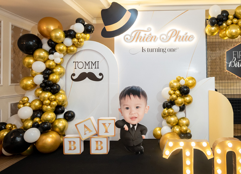 Các mẫu concept trang trí thôi nôi chủ đề Boss Baby cho bé trai 2022