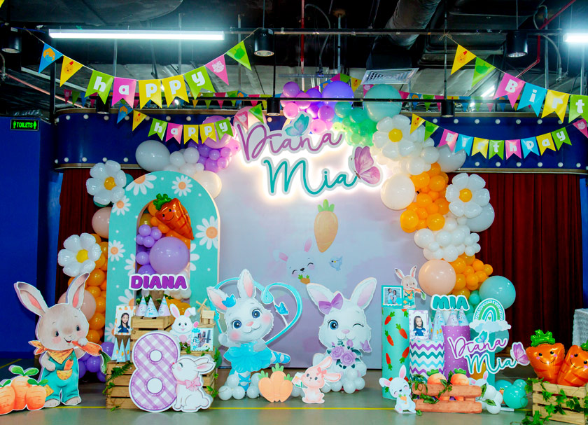 Tiệc sinh nhật cùng thỏ Bunny, người bạn đặc biệt của Diana & Mia