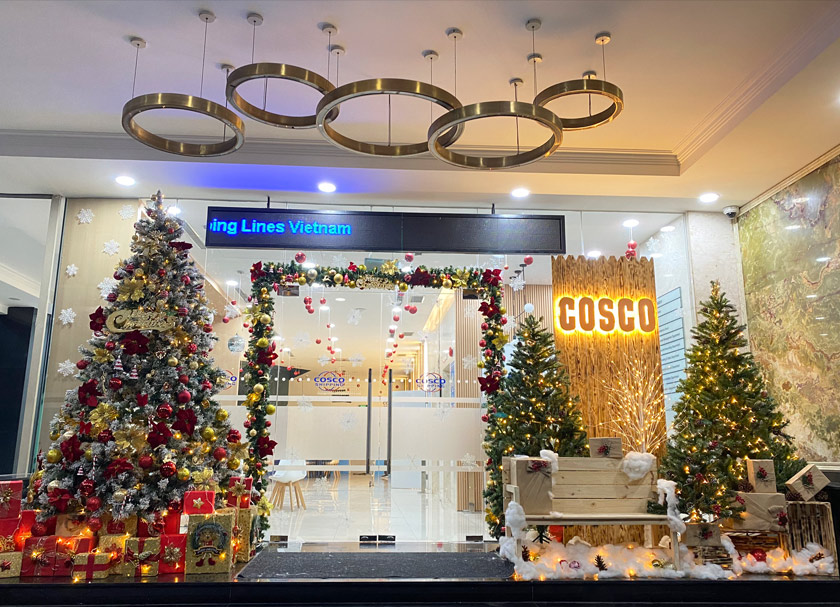 Mang lễ hội Noel đến Cosco với tiểu cảnh được trang trí công phu