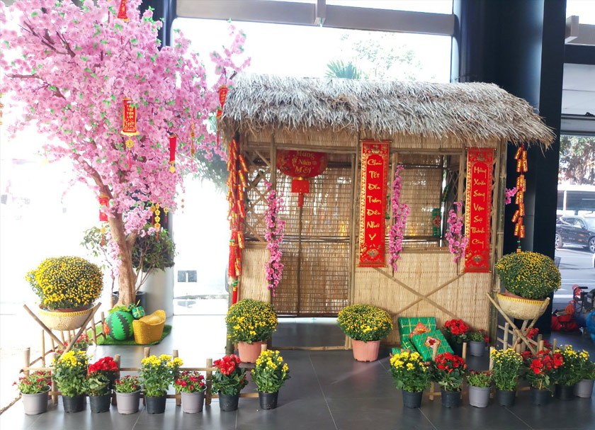 Dịch vụ cho thuê, trang trí cây đào giả ngày tết chất lượng tại TP.HCM
