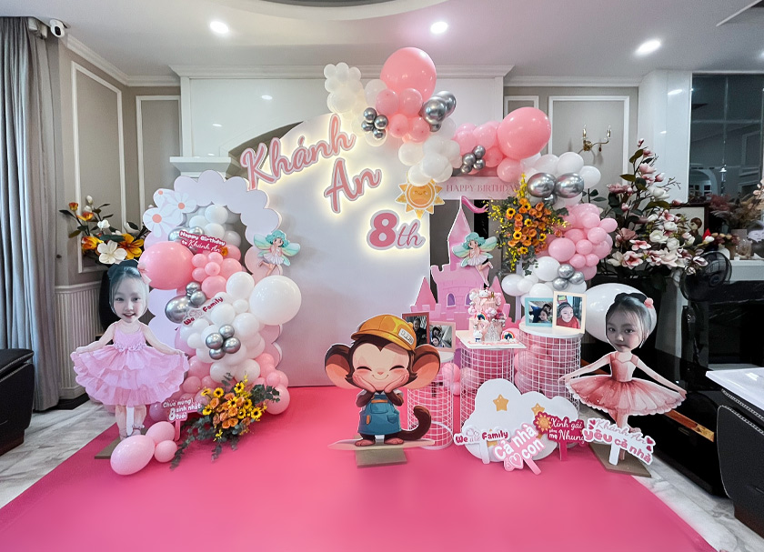 Cùng Khánh An đón sinh nhật 8 tuổi với tone màu hồng mộng mơ