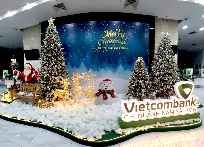 Ngân hàng Vietcombank đón giáng sinh với tiểu cảnh hoành tráng