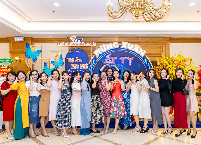 Nhộn nhịp đêm tiệc Year End Party cùng công ty viễn thông ACT