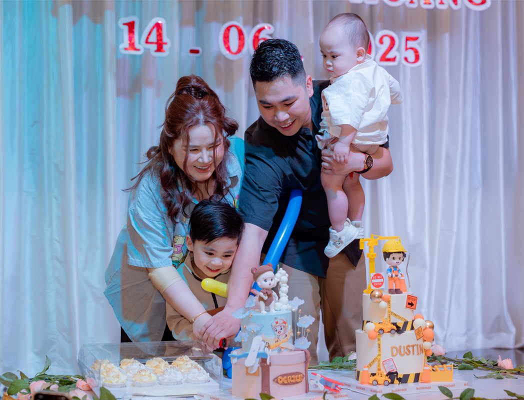 Khám phá thế giới mộng mơ của đôi bạn siêu nhí