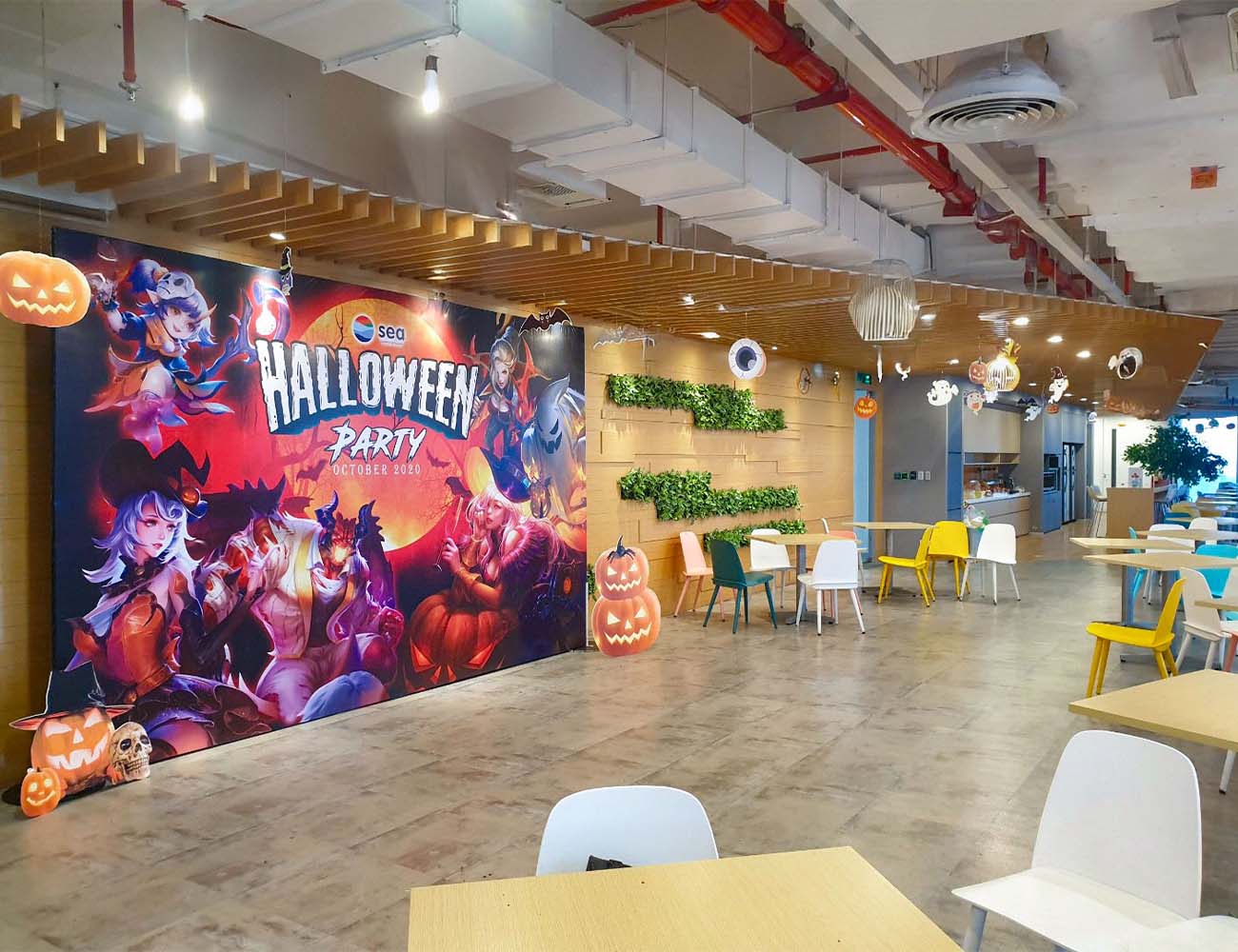 Không khí Hallloween ngập tràn văn phòng SEA với concept ấn tượng