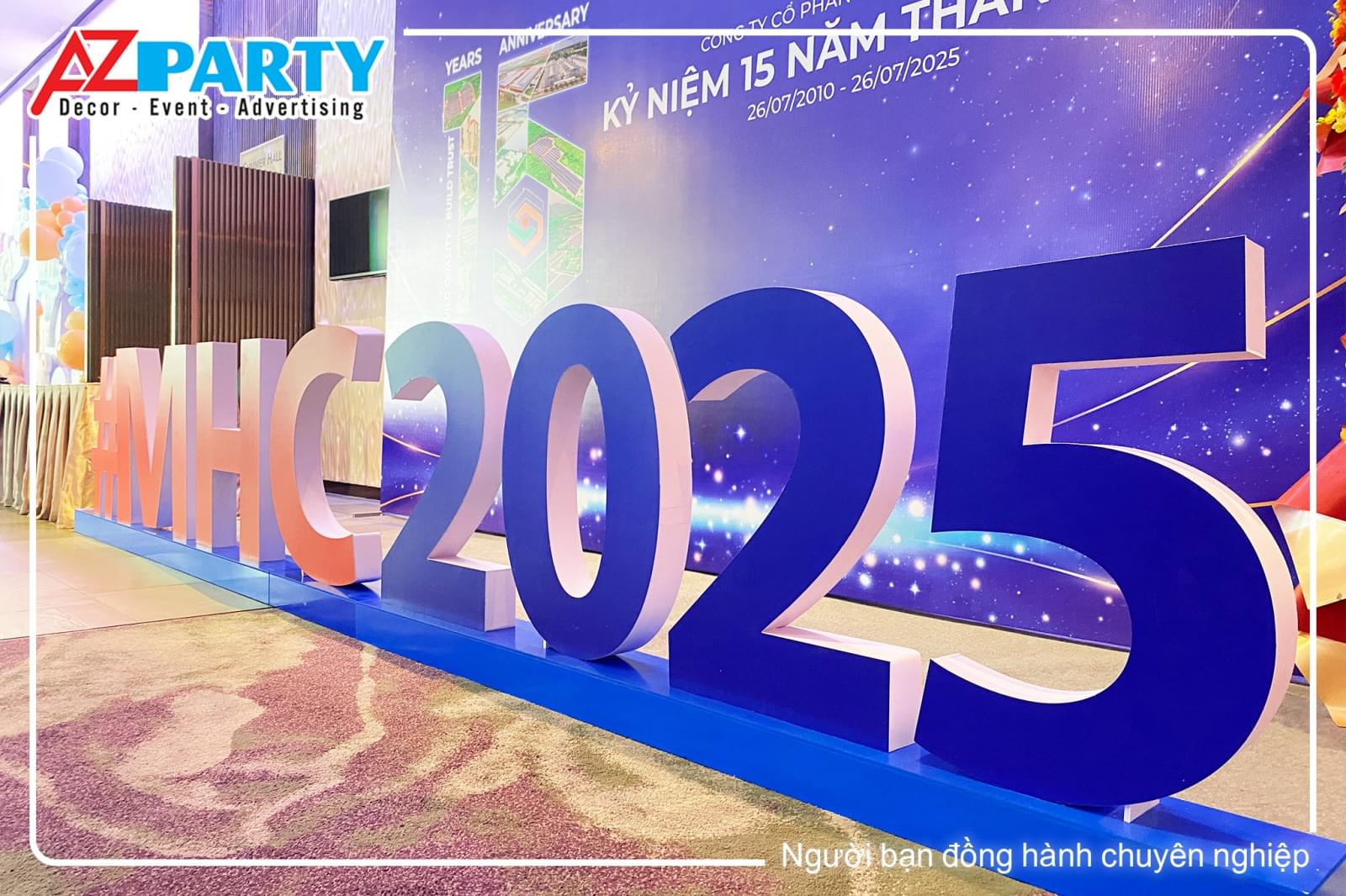 Cận cảnh chi tiết backdrop checkin 