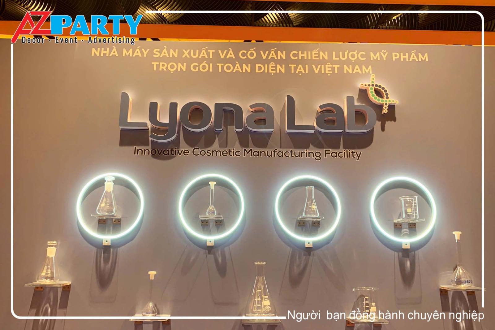 Cận cảnh trang trí booth Lyona Lab 