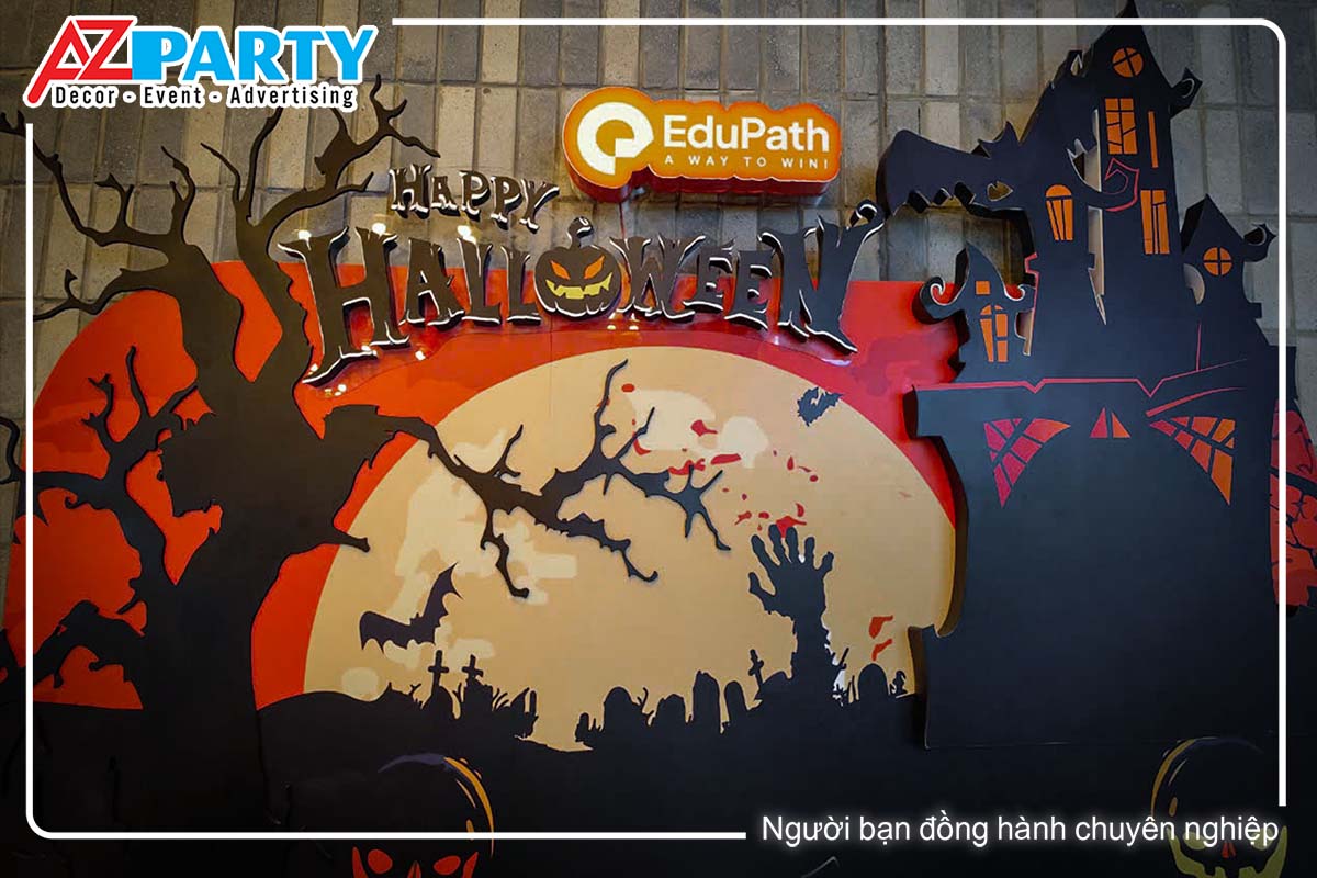 Chữ halloween nổi bật cùng các hoạt tiết trên tiểu cảnh