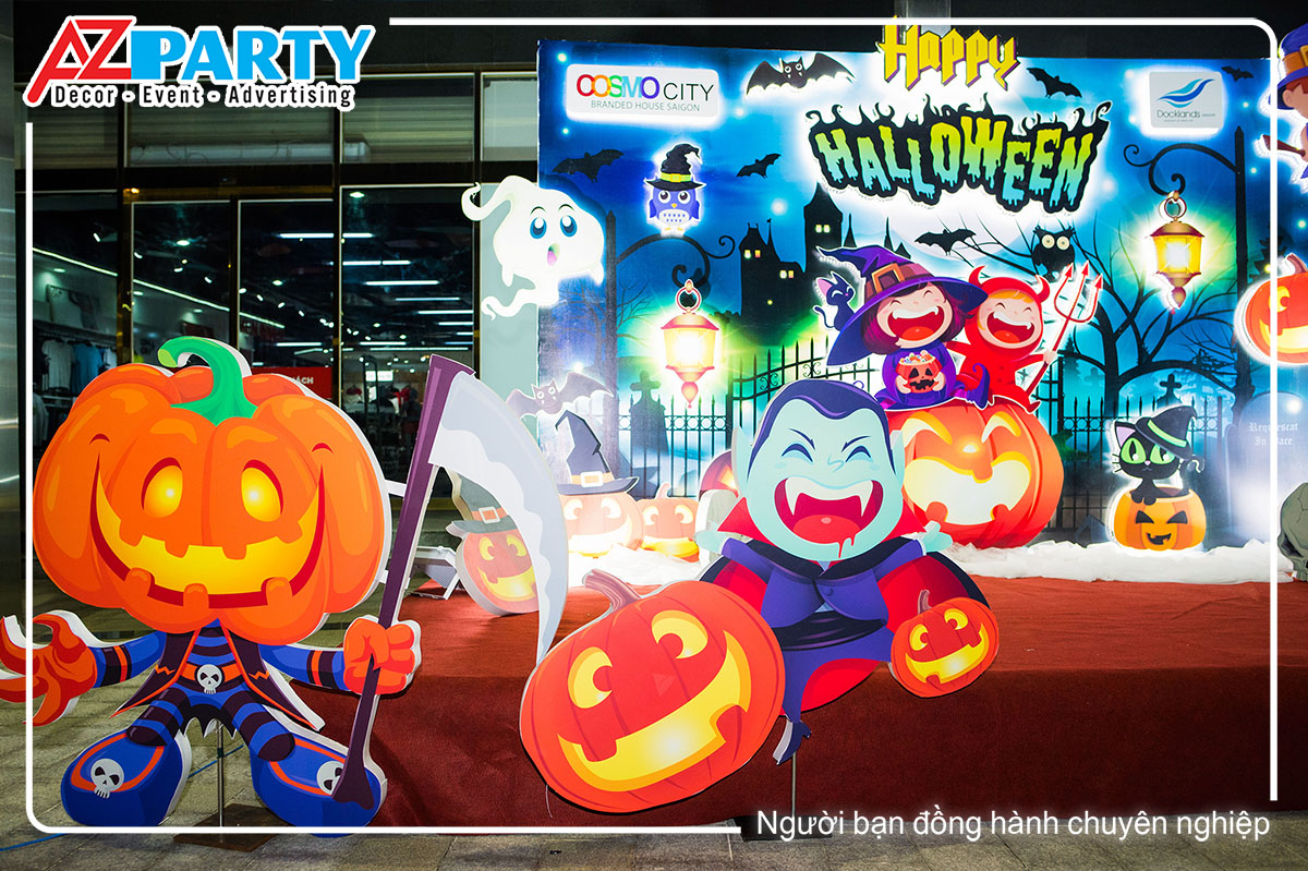 ma cà rồng và ma đầu bí ngồ tại chươg trình Halloween