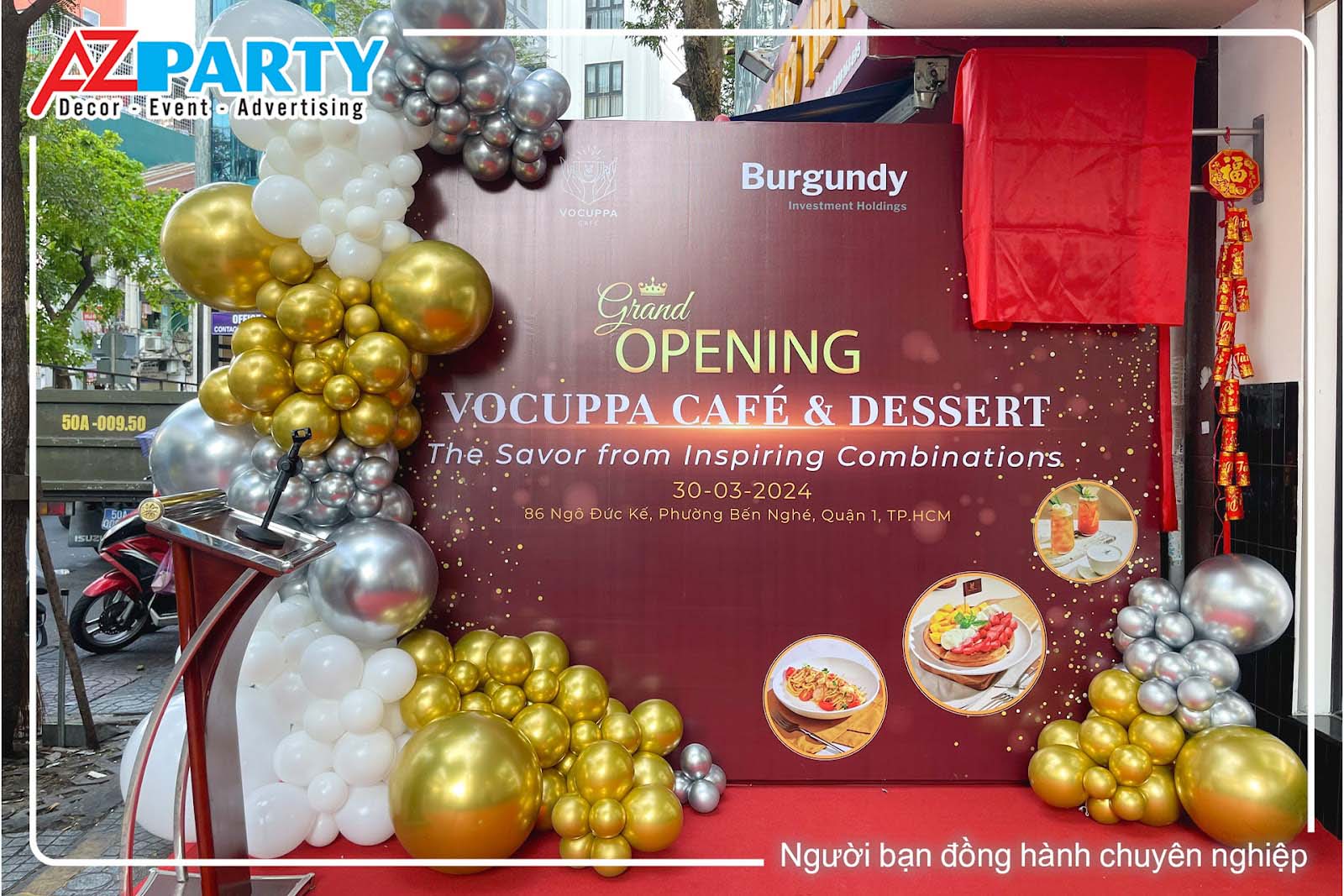 Mẫu backdrop khai trương nhà hàng Tone đỏ ấn tượng