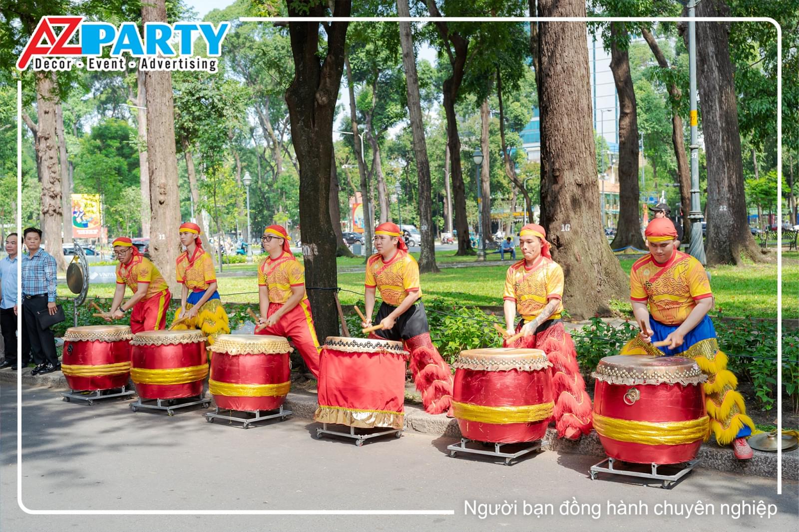 Trống hội khai trương 