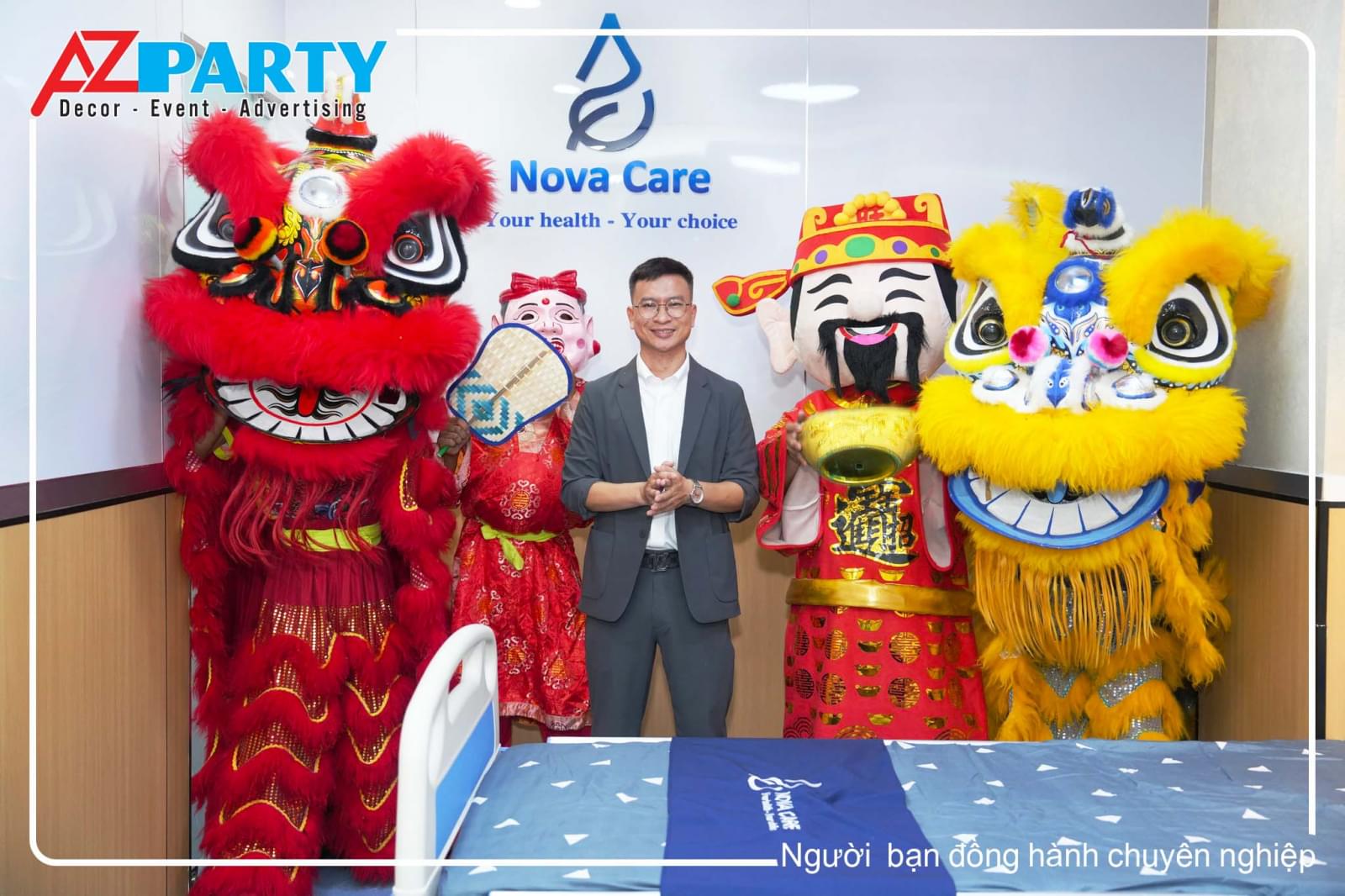 CEO cùng cùng ông thần tài và lân xông nhà