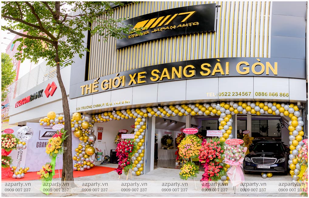 khai trương showroom ô tô