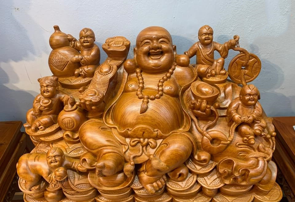 qua-tang-khai-truong