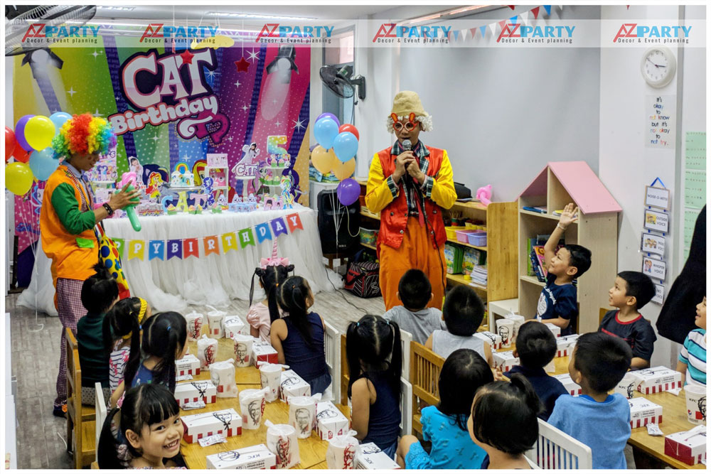 tổ chức sinh nhật cho bé ở lớp