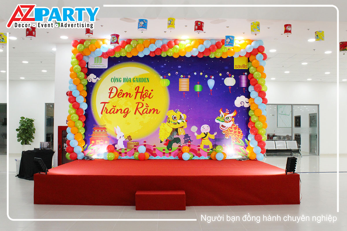 sân khấu trong chương trình trung thu của Cộng Hòa Garden