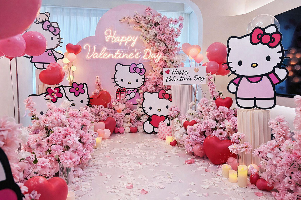 Trang trí valentine tone hồng với chủ đề hello kitty siêu đáng yêu 