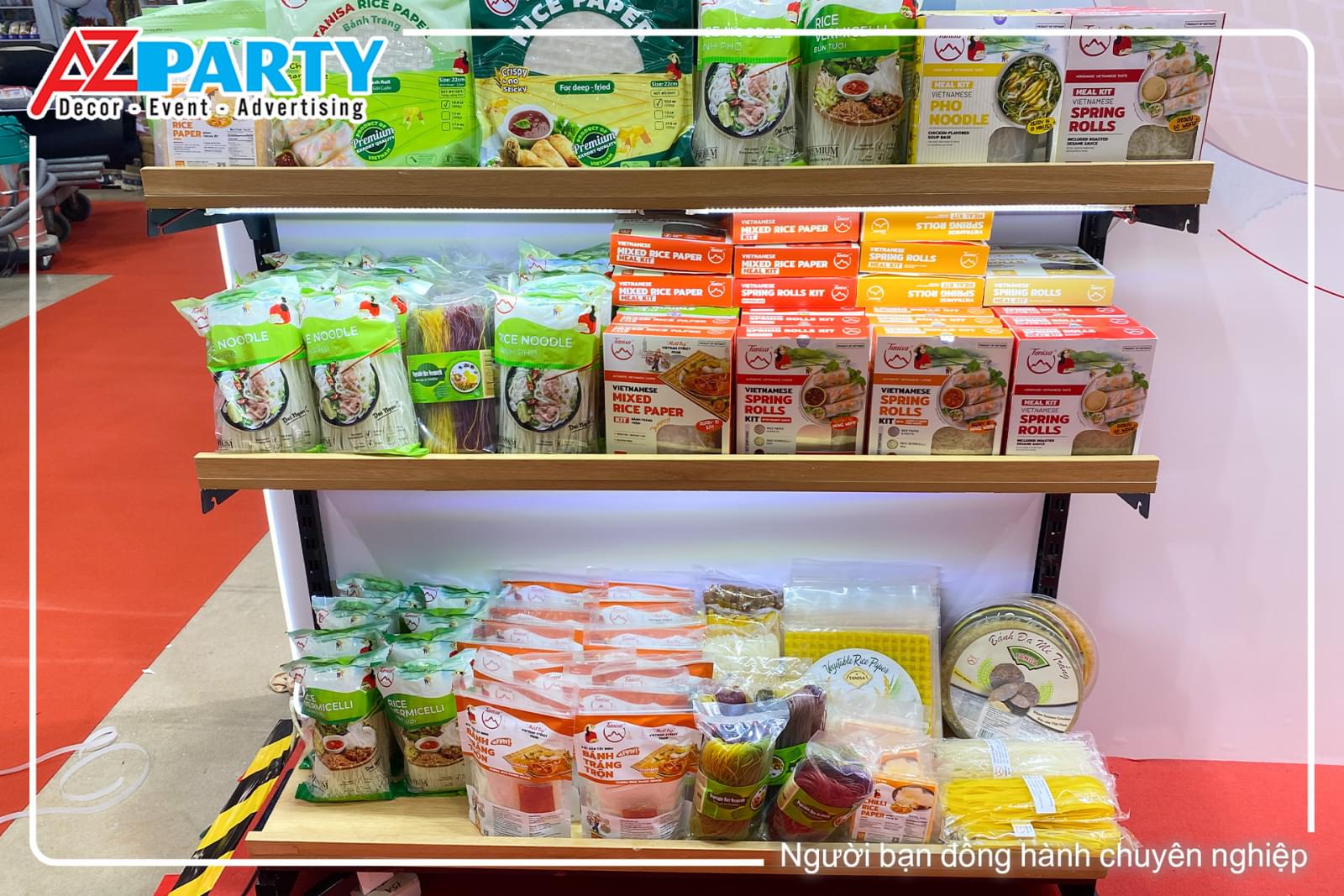 Sản phẩm thật được trưng bày trên kệ