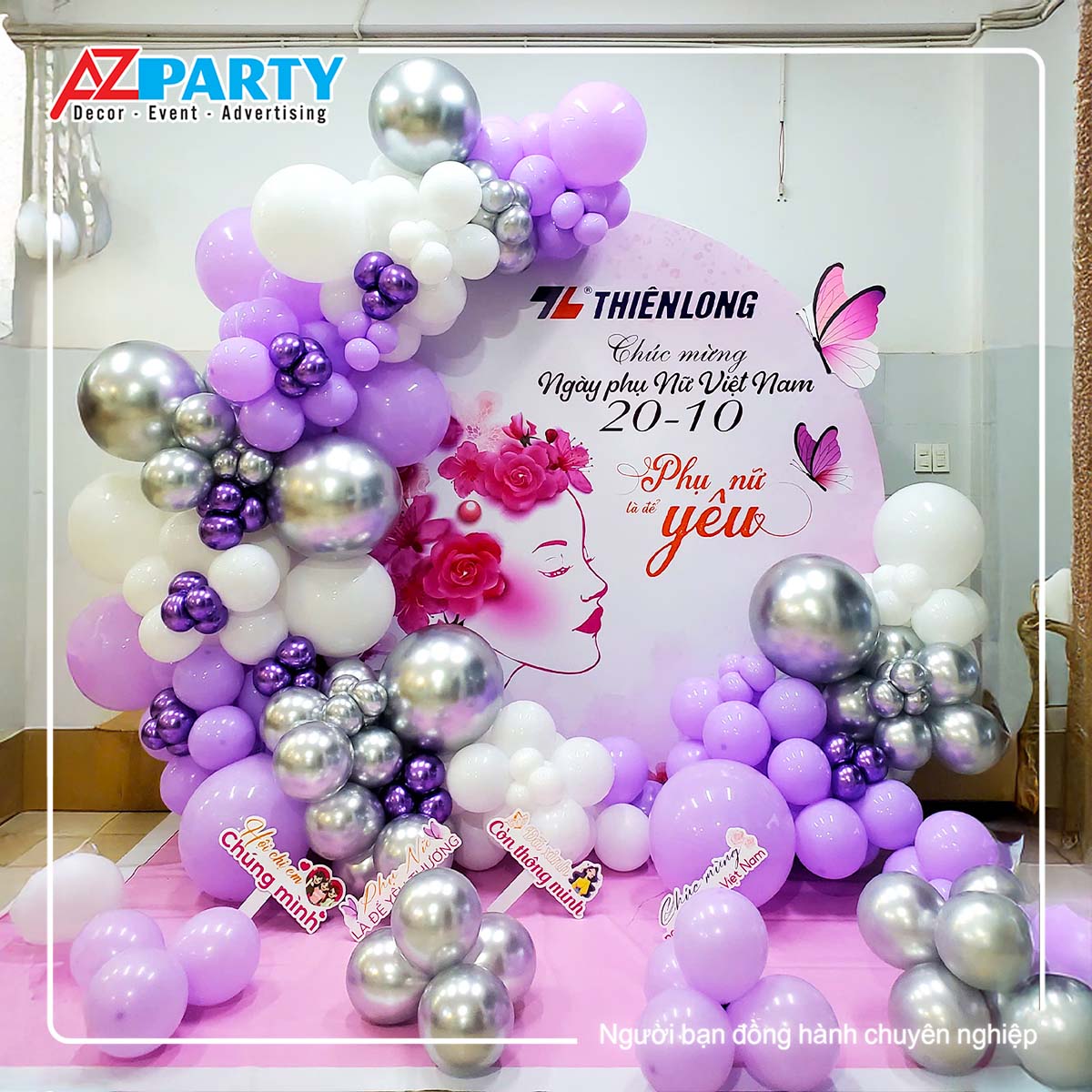 backdrop tone màu tím với hình ảnh các chú bướm và người phụ nữ