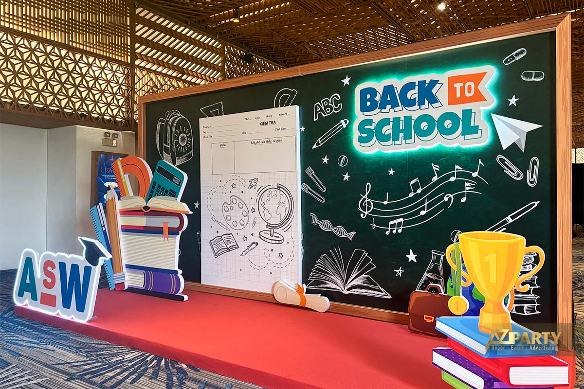 góc chụp cận booth checkin YEP chủ đề "Back To school" độc lạ