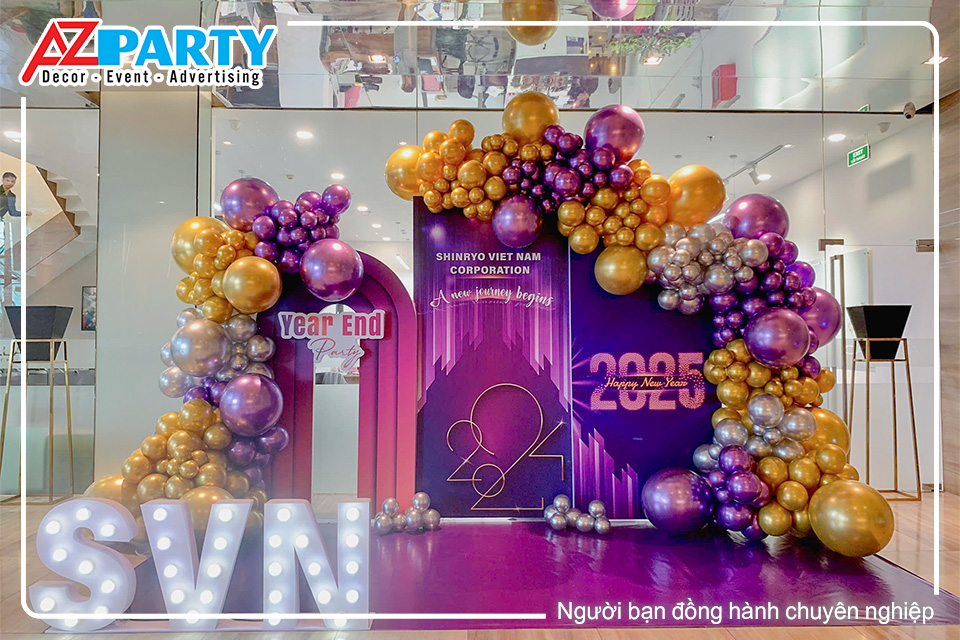 Backdrop YEP Hiện Đại với màu Tím Ánh Kim và vàng gold sang trọng