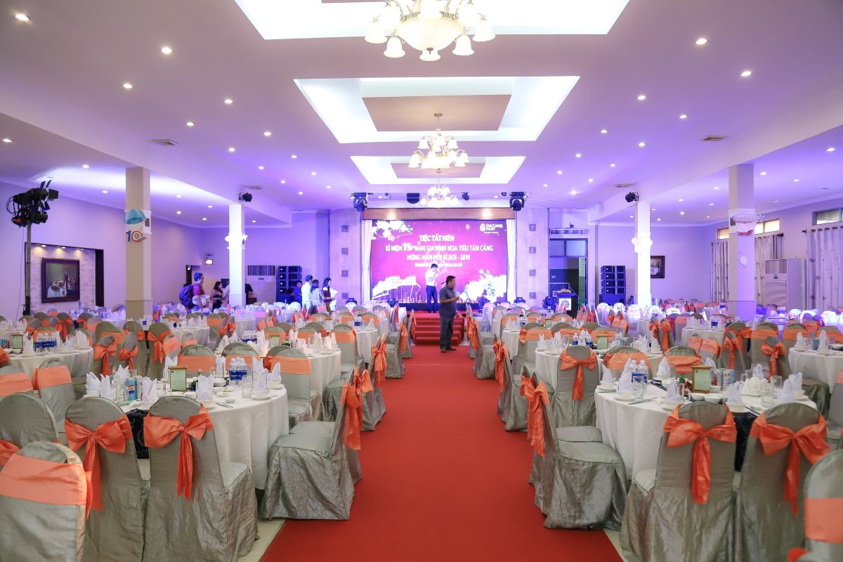 không gian phòng tiệc trong buổi tiệc tất niên của  Công Ty Tân Cảng