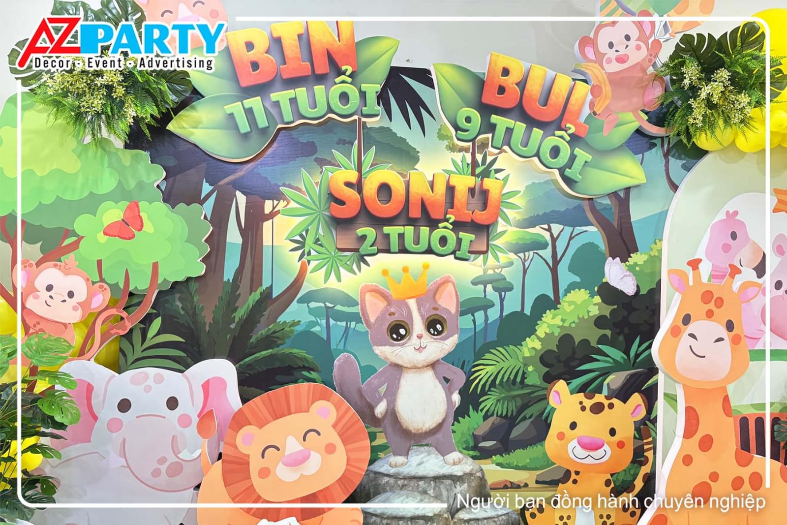 Cận cảnh backdrop sinh nhật Safari 