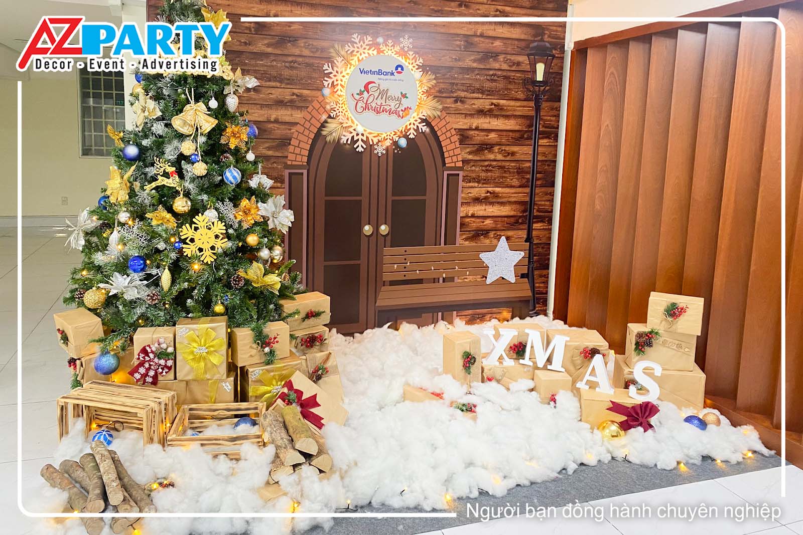 Trang trí tiểu cảnh noel văn phòng tại Vietinbank