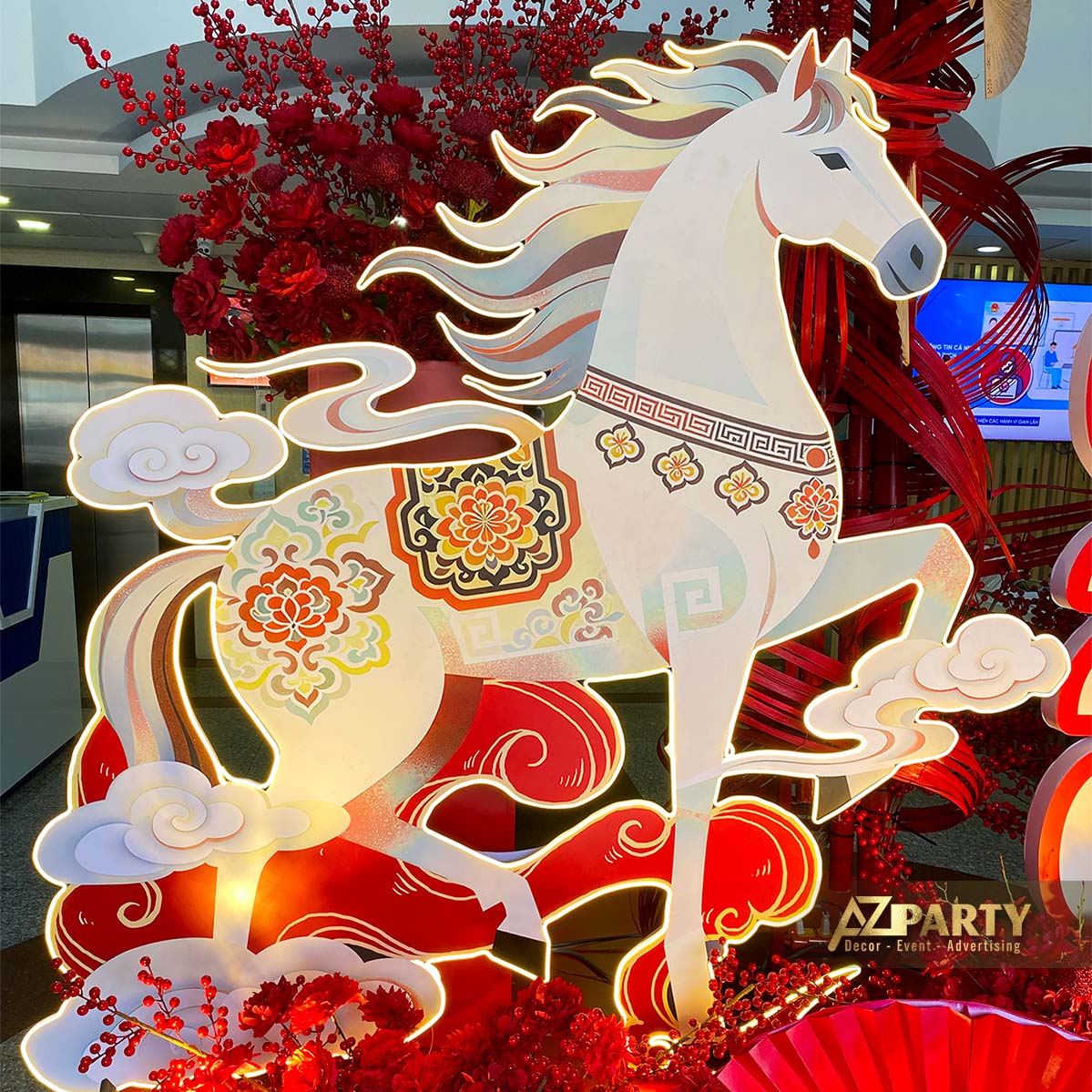 Chi tiết linh vật ngựa xuân 2026 sang trọng của tiểu cảnh Tết