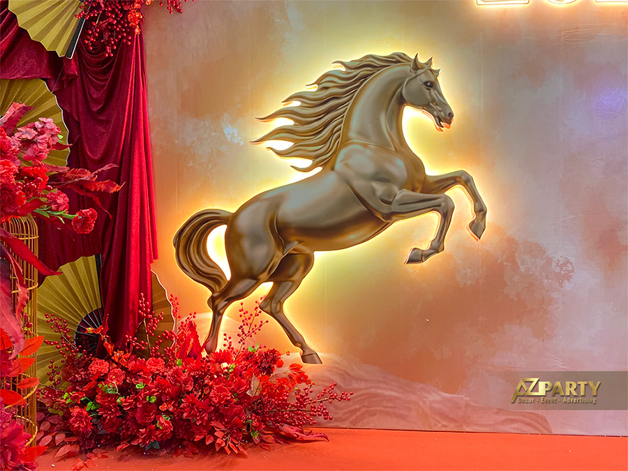Tiểu cảnh Tết Bính Ngọ 2026 ấn tượng với chi tiết ngựa ốp đèn nổi bật 