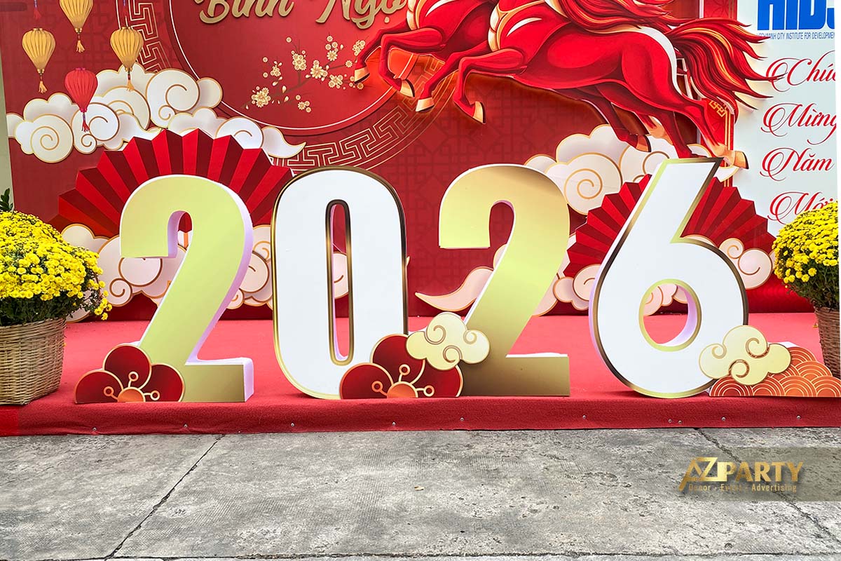 Bộ chữ 2026 ốp nổi độc đáo của tiểu cảnh Tết