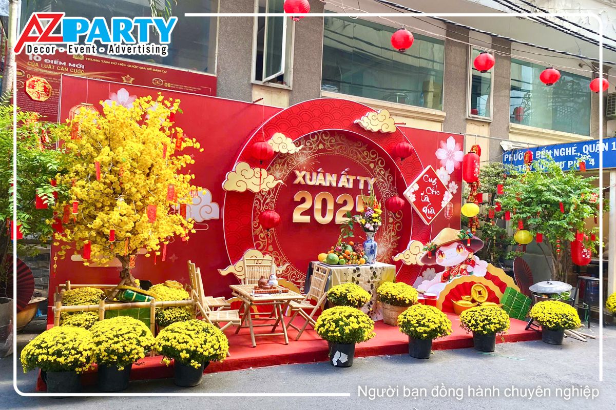 Góc trái của tiểu cảnh tết tại khu phố 4