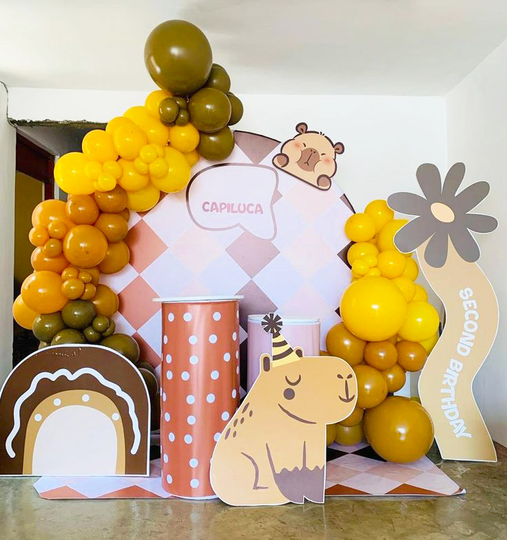 mẫu backdrop capybara trang trí đơn giản nhưng siêu dễ thương